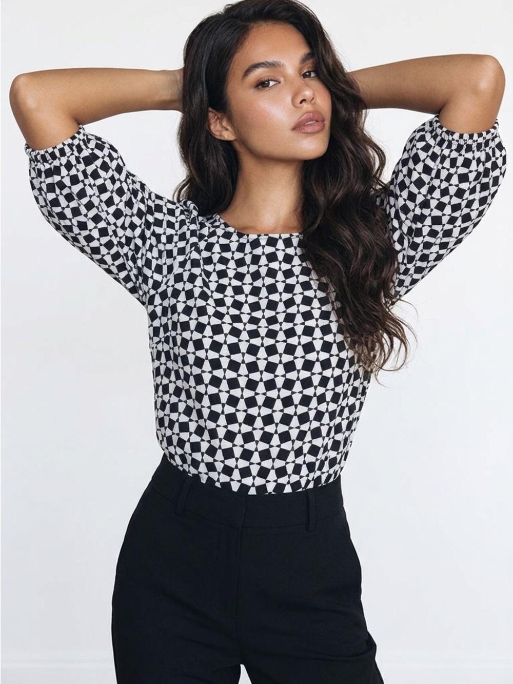 Pre-Loved ALFANI Black & White Geometric Top – Size M